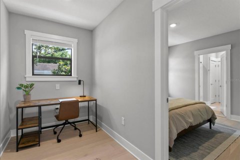Casa en alquiler en Tampa, Florida, 5 dormitorios, 240.25 m2 № 1905602 - foto 20