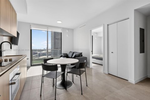 Condo in Miami, Florida, 1 bedroom № 2186258