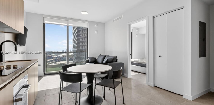 Condo in Miami, Florida, 1 bedroom  № 2186258
