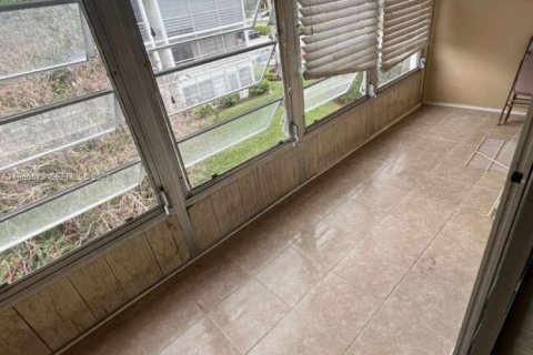 Снять в аренду кондоминиум в Бока-Ратон, Флорида 1 спальня, 65.22м2, № 1981582 - фото 7