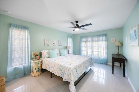 Villa ou maison à vendre à Port Charlotte, Floride: 2 chambres, 138.98 m2 № 2232006 - photo 29
