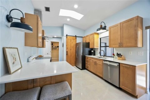 Villa ou maison à vendre à Port Charlotte, Floride: 2 chambres, 138.98 m2 № 2232006 - photo 3