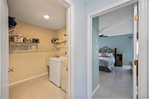 Villa ou maison à vendre à Port Charlotte, Floride: 2 chambres, 138.98 m2 № 2232006 - photo 18
