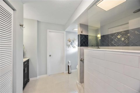 Villa ou maison à vendre à Port Charlotte, Floride: 2 chambres, 138.98 m2 № 2232006 - photo 24