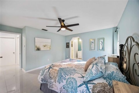 Villa ou maison à vendre à Port Charlotte, Floride: 2 chambres, 138.98 m2 № 2232006 - photo 21