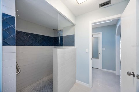 Villa ou maison à vendre à Port Charlotte, Floride: 2 chambres, 138.98 m2 № 2232006 - photo 25