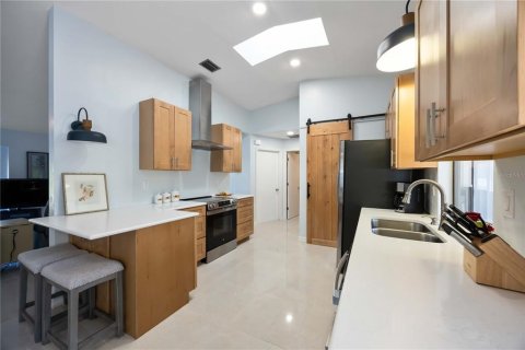 Villa ou maison à vendre à Port Charlotte, Floride: 2 chambres, 138.98 m2 № 2232006 - photo 16
