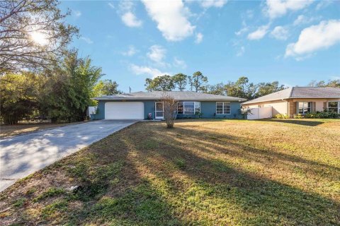 Villa ou maison à vendre à Port Charlotte, Floride: 2 chambres, 138.98 m2 № 2232006 - photo 8