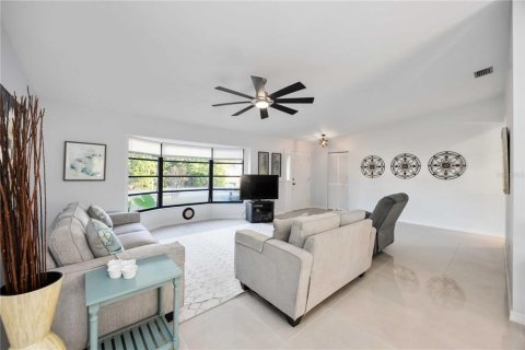Villa ou maison à vendre à Port Charlotte, Floride: 2 chambres, 138.98 m2 № 2232006 - photo 12
