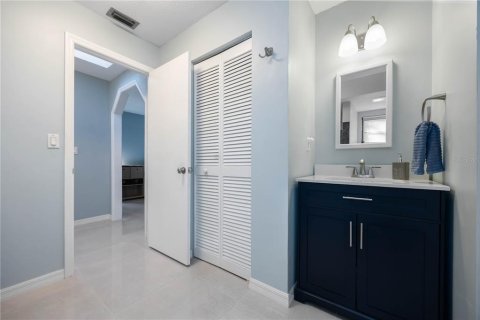 Villa ou maison à vendre à Port Charlotte, Floride: 2 chambres, 138.98 m2 № 2232006 - photo 26