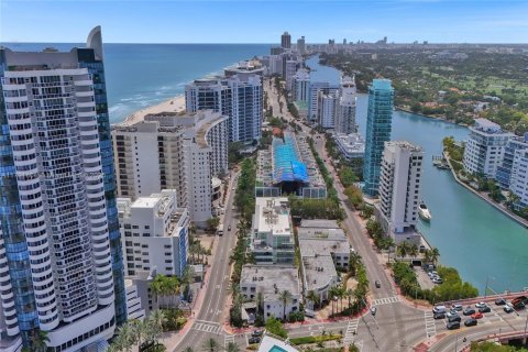 Condo in Miami Beach, Florida, 1 bedroom  № 1860992 - photo 26