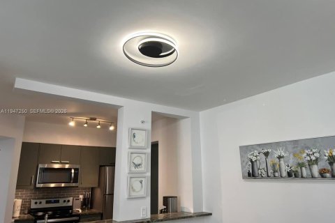 Copropriété à louer à Sunny Isles Beach, Floride: 1 chambre, 66.43 m2 № 2003318 - photo 8