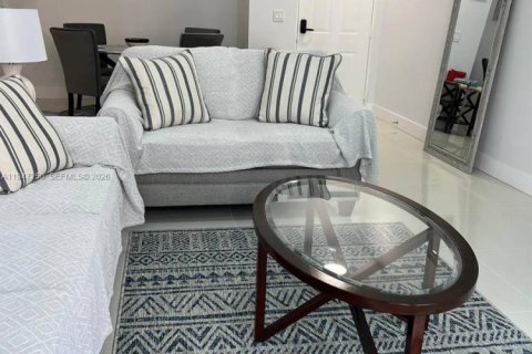 Copropriété à louer à Sunny Isles Beach, Floride: 1 chambre, 66.43 m2 № 2003318 - photo 4