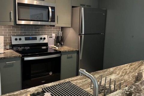 Copropriété à louer à Sunny Isles Beach, Floride: 1 chambre, 66.43 m2 № 2003318 - photo 9