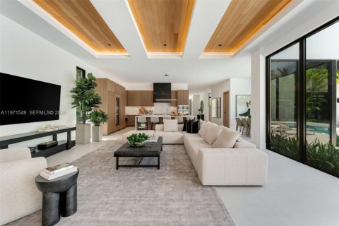Casa en venta en Pinecrest, Florida, 8 dormitorios, 873.84 m2 № 2032856 - foto 15