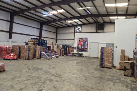 Commercial property in Winter Haven, Florida 1762.36 sq.m. № 2110466 - photo 2