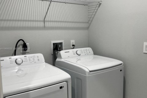 Снять в аренду виллу или дом в Себринг, Флорида 3 спальни, № 2030311 - фото 23