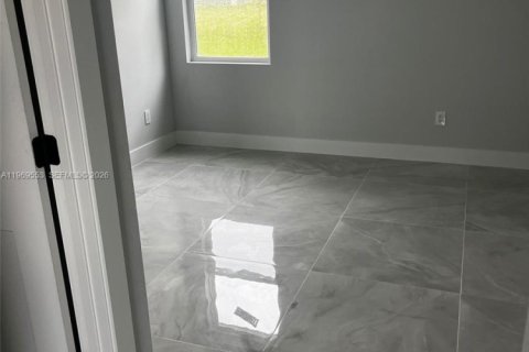 Снять в аренду виллу или дом в Себринг, Флорида 3 спальни, № 2030311 - фото 10