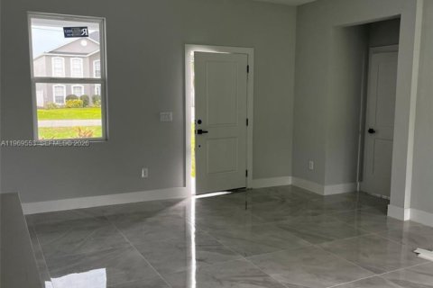 Снять в аренду виллу или дом в Себринг, Флорида 3 спальни, № 2030311 - фото 3