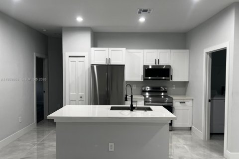 Снять в аренду виллу или дом в Себринг, Флорида 3 спальни, № 2030311 - фото 5