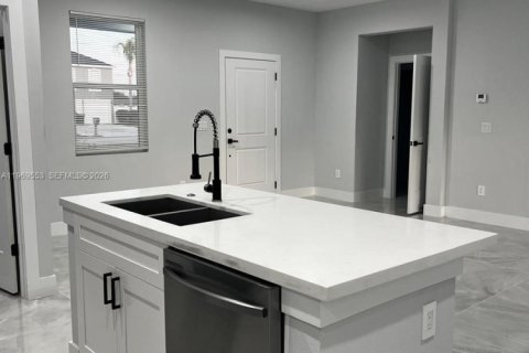 Снять в аренду виллу или дом в Себринг, Флорида 3 спальни, № 2030311 - фото 8