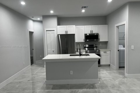 Снять в аренду виллу или дом в Себринг, Флорида 3 спальни, № 2030311 - фото 7