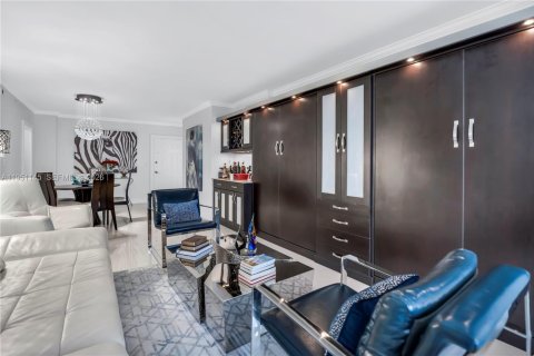 Copropriété à vendre à Hollywood, Floride: 1 chambre, 77.57 m2 № 2008088 - photo 8