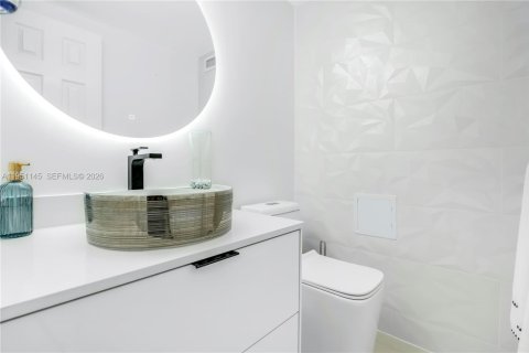 Copropriété à vendre à Hollywood, Floride: 1 chambre, 77.57 m2 № 2008088 - photo 18