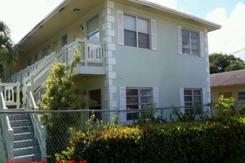 Commercial property in Fort Lauderdale, Florida 346.62 sq.m. № 2378642 - photo 2