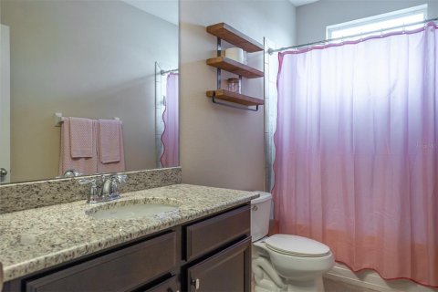House in Riverview, Florida 4 bedrooms, 277.96 sq.m. № 2396685 - photo 27