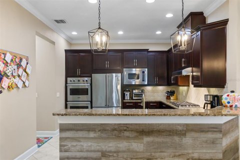 House in Riverview, Florida 4 bedrooms, 277.96 sq.m. № 2396685 - photo 7