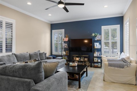 House in Riverview, Florida 4 bedrooms, 277.96 sq.m. № 2396685 - photo 12