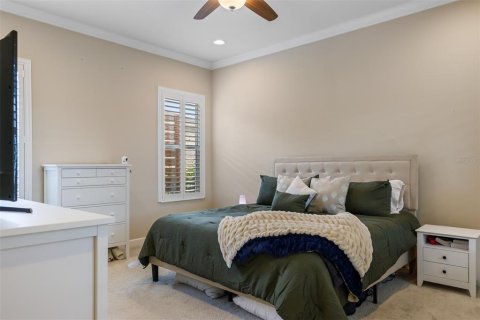 House in Riverview, Florida 4 bedrooms, 277.96 sq.m. № 2396685 - photo 15