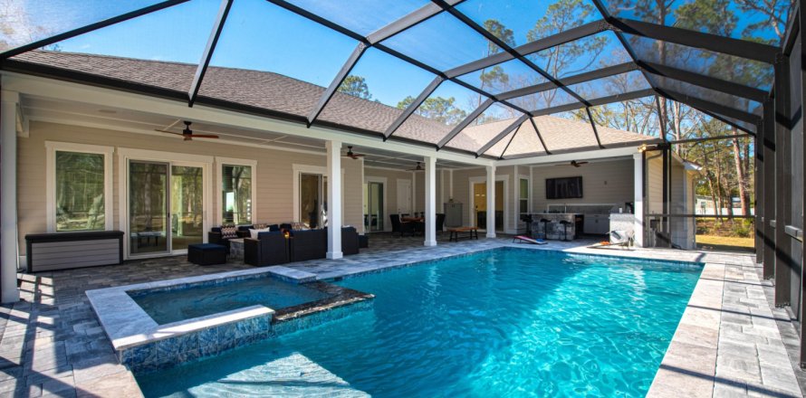 House in Fernandina Beach, Florida 4 bedrooms, 295.24 sq.m. № 771607