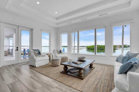 Casa en venta en Jupiter, Florida, 3 dormitorios, 268.12 m2 № 1845758 - foto 18