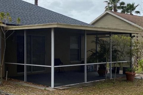 Casa en alquiler en Tampa, Florida, 3 dormitorios, 128.02 m2 № 1909522 - foto 3
