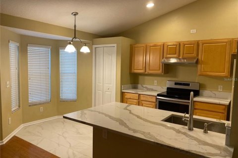 Casa en alquiler en Tampa, Florida, 3 dormitorios, 128.02 m2 № 1909522 - foto 2