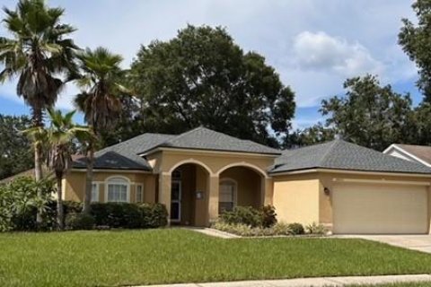 Casa en alquiler en Tampa, Florida, 3 dormitorios, 128.02 m2 № 1909522 - foto 1