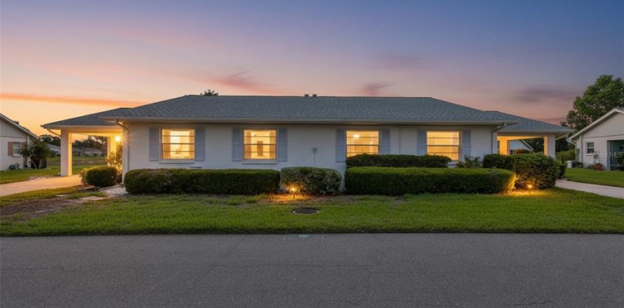 Condo à Sun City Center, Floride, 2 chambres  № 2196864