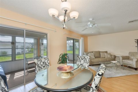 Copropriété à vendre à Sun City Center, Floride: 2 chambres, 108.51 m2 № 2196864 - photo 12