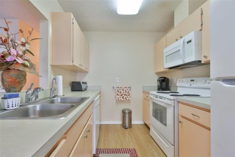 Copropriété à vendre à Sun City Center, Floride: 2 chambres, 108.51 m2 № 2196864 - photo 15
