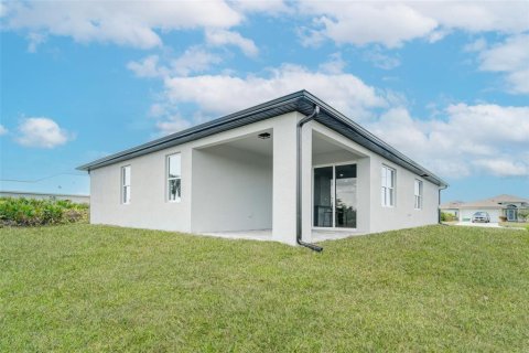 House in Rotonda, Florida 3 bedrooms, 175.96 sq.m. № 2209026 - photo 8
