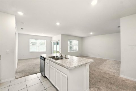 House in Haines City, Florida 3 bedrooms, 160.26 sq.m. № 1870757 - photo 13