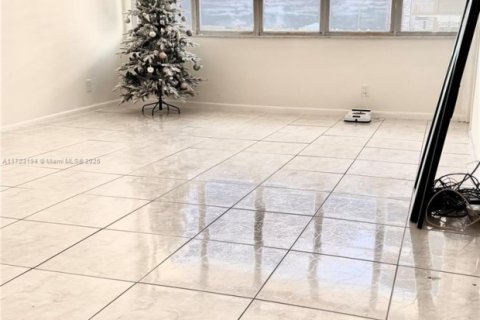Copropriété à vendre à Hallandale Beach, Floride: 1 chambre, 62.43 m2 № 1985343 - photo 5