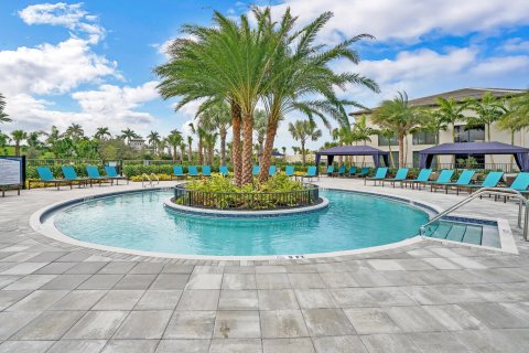 House in Boynton Beach, Florida 3 bedrooms, 224.73 sq.m. № 1216354 - photo 1