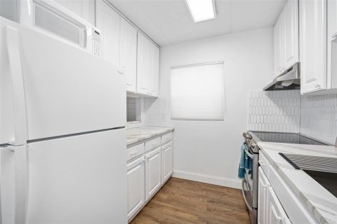 Condominio en venta en Ormond Beach, Florida, 2 dormitorios, 88.44 m2 № 1442938 - foto 8
