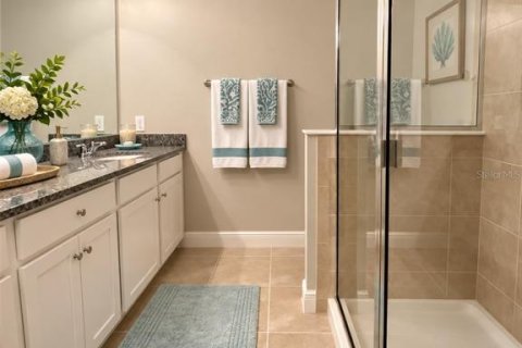 Townhouse in LAKESHORE in Lutz, Florida 2 bedrooms, 182.18 sq.m. № 2412679 - photo 10