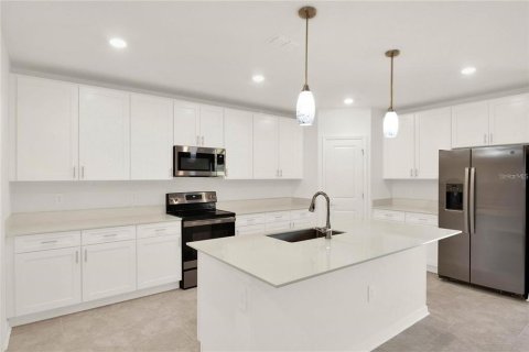 House in Winter Haven, Florida 5 bedrooms, 205.78 sq.m. № 1765330 - photo 10