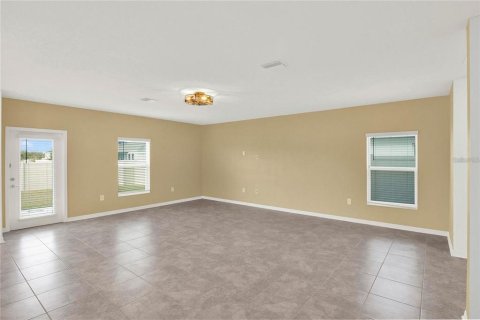 House in Winter Haven, Florida 5 bedrooms, 205.78 sq.m. № 1765330 - photo 8
