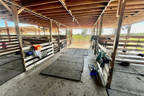 Commercial property in Avon Park, Florida 311.41 sq.m. № 2101028 - photo 13